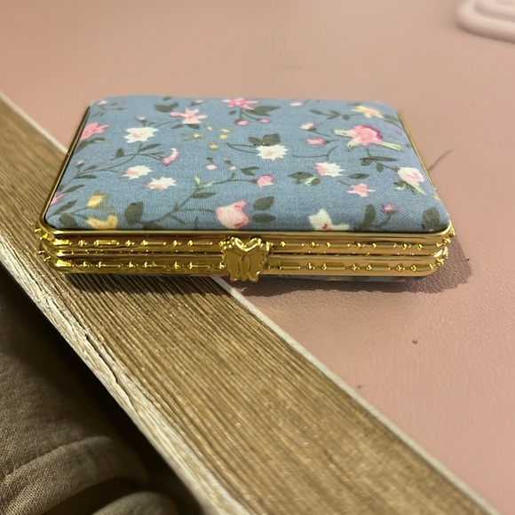 NEW Floral pocket compact mirror, ROUND, blue - Picture 4 of 13